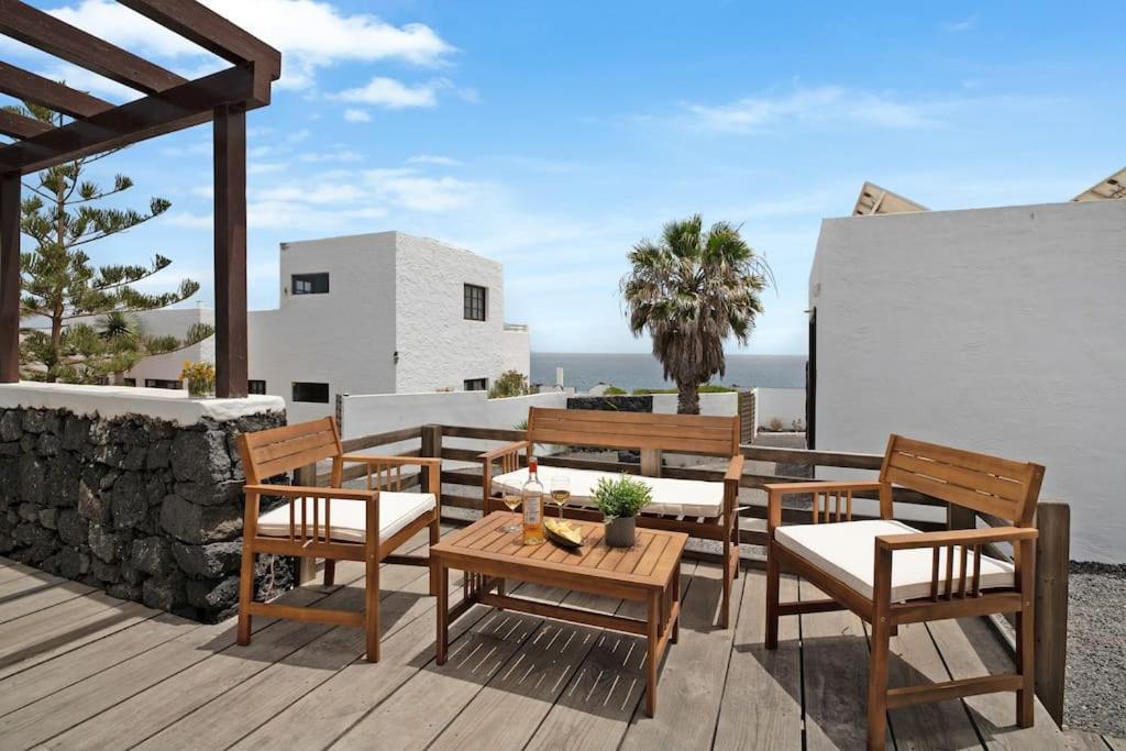 Playa Marina Ocean View Eco Bungalow Arrieta  Exterior foto